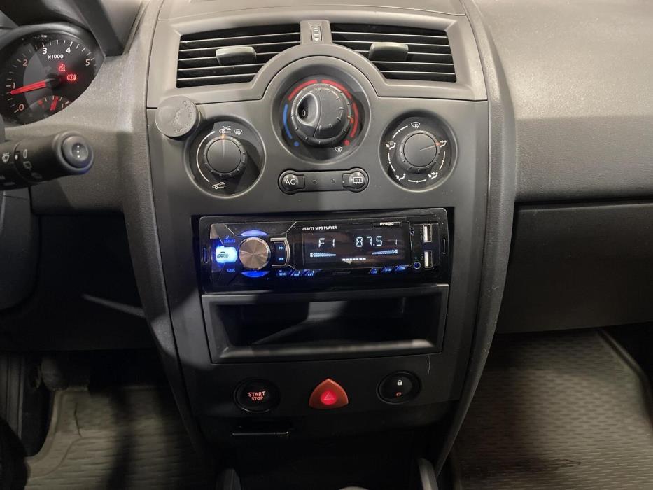 RENAULT Megane 2005
