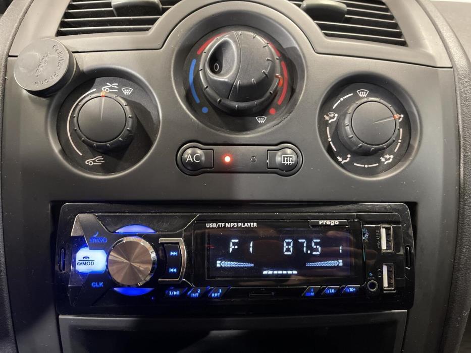 RENAULT Megane 2005