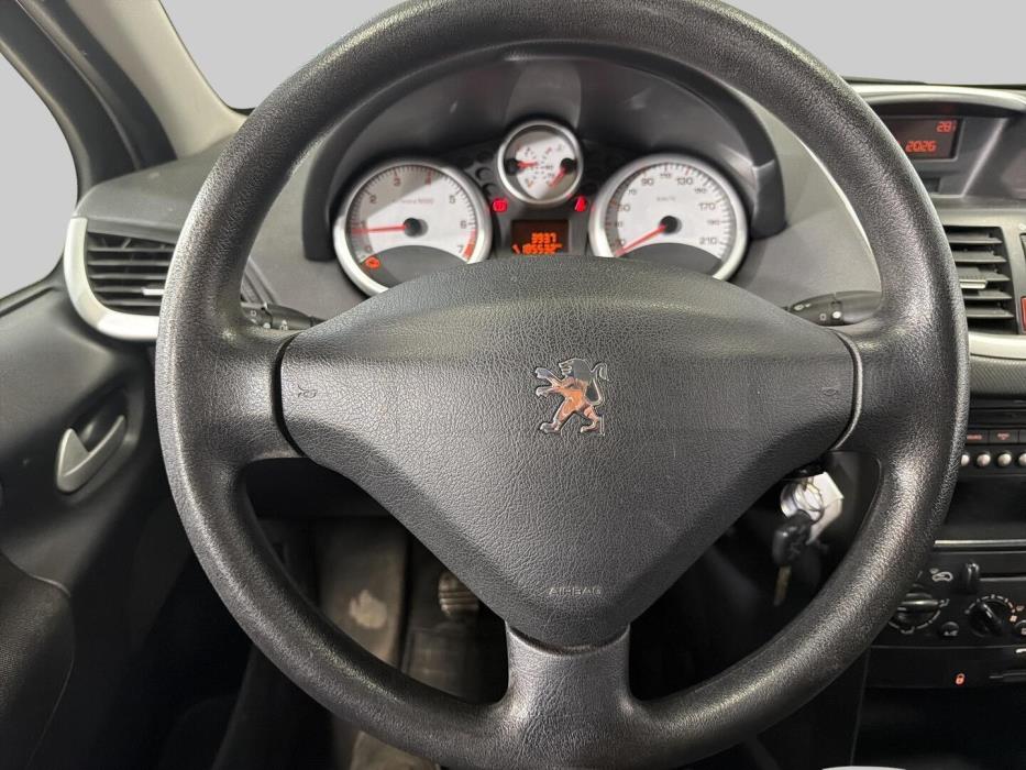 PEUGEOT 207 2009