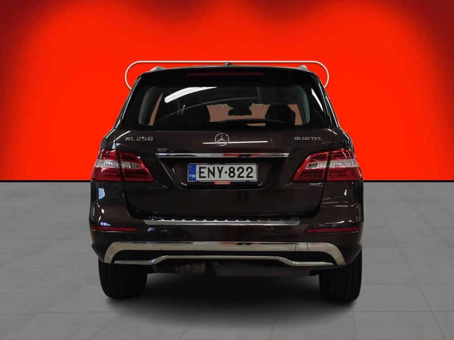 MERCEDES-BENZ ML 2012