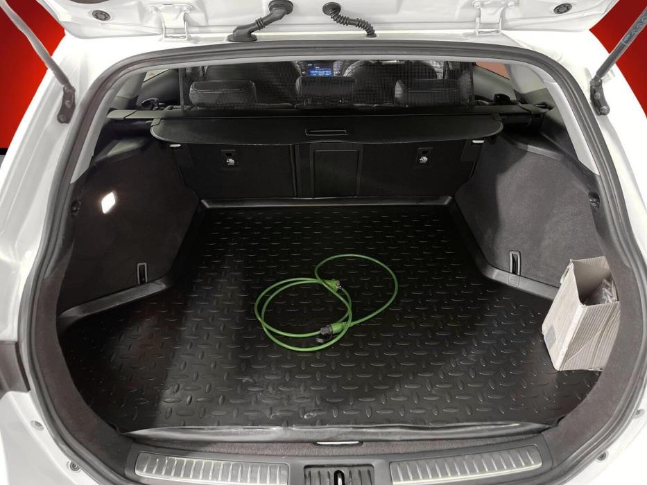 TOYOTA Avensis 2017