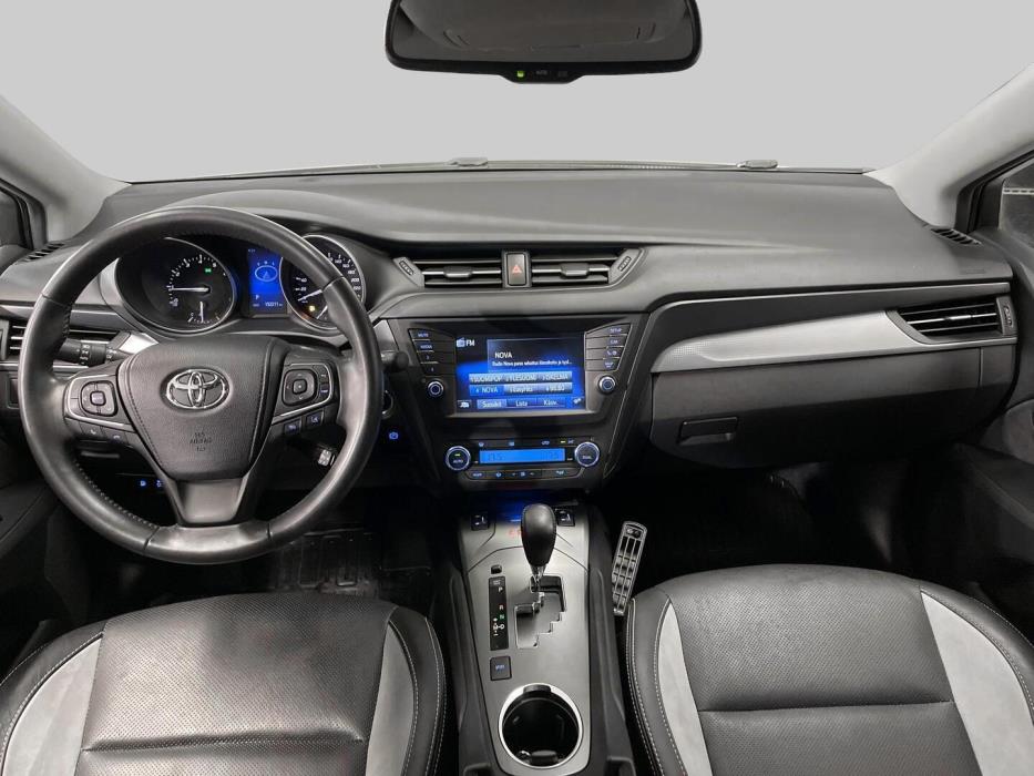 TOYOTA Avensis 2017