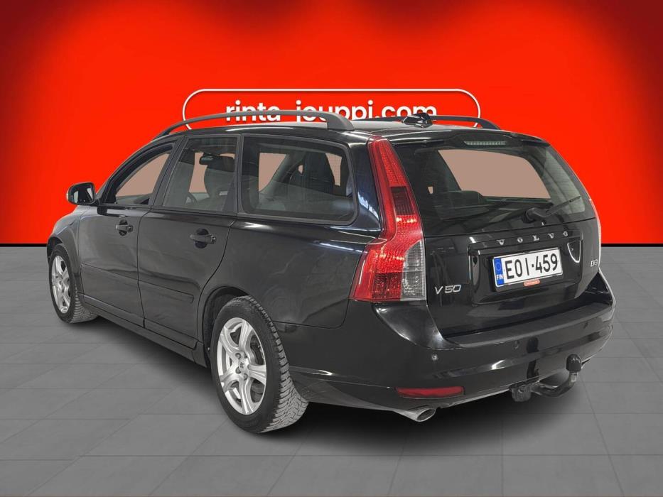 VOLVO V50 2011