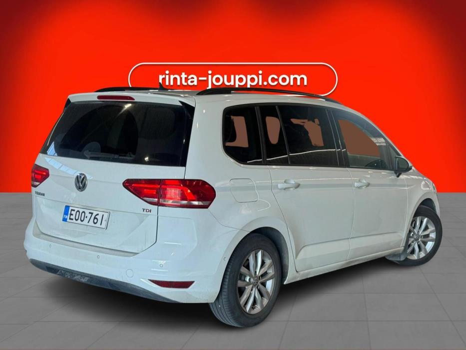 VOLKSWAGEN Touran 2017