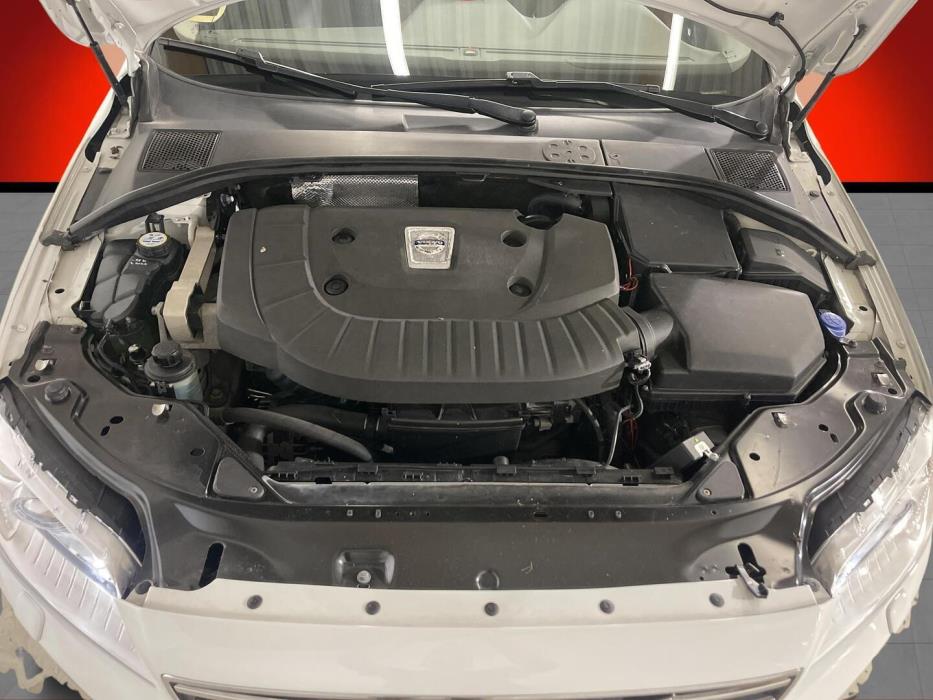 VOLVO V70 2014