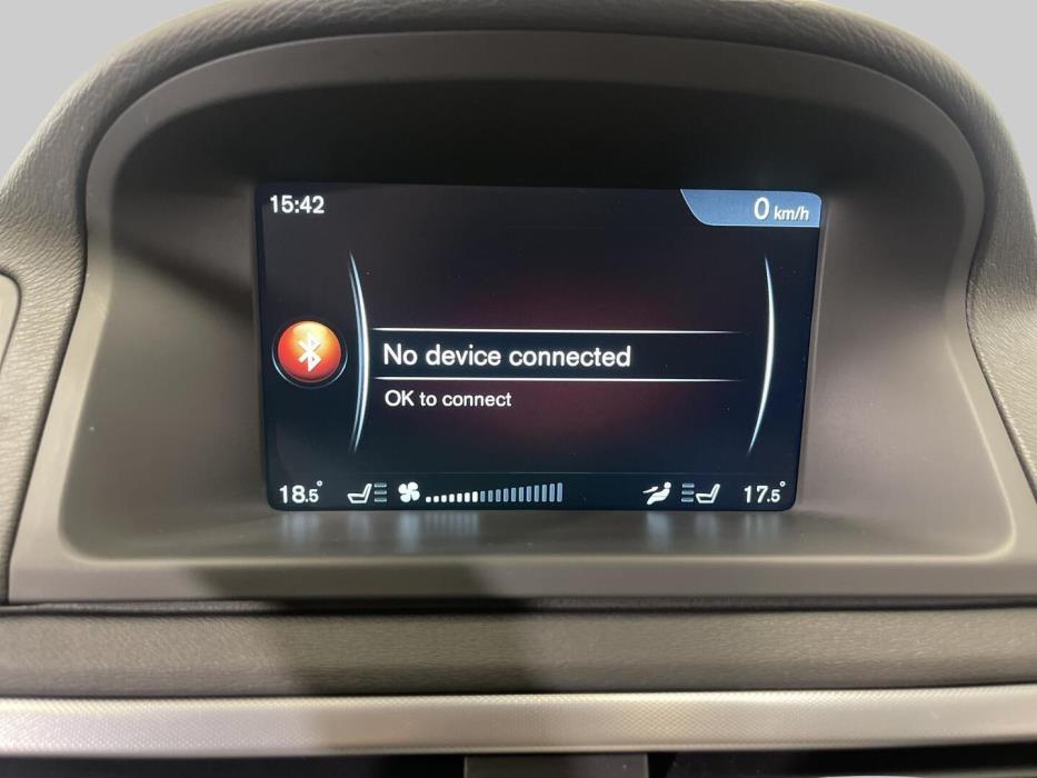 VOLVO V70 2014