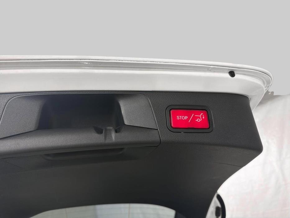 MERCEDES-BENZ C 2020