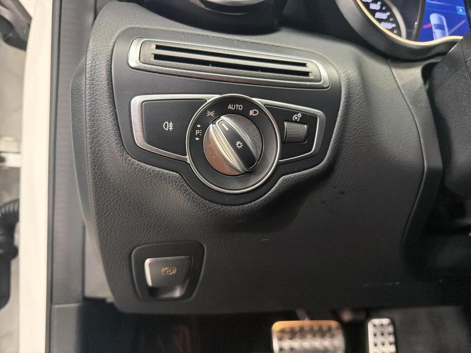 MERCEDES-BENZ C 2020