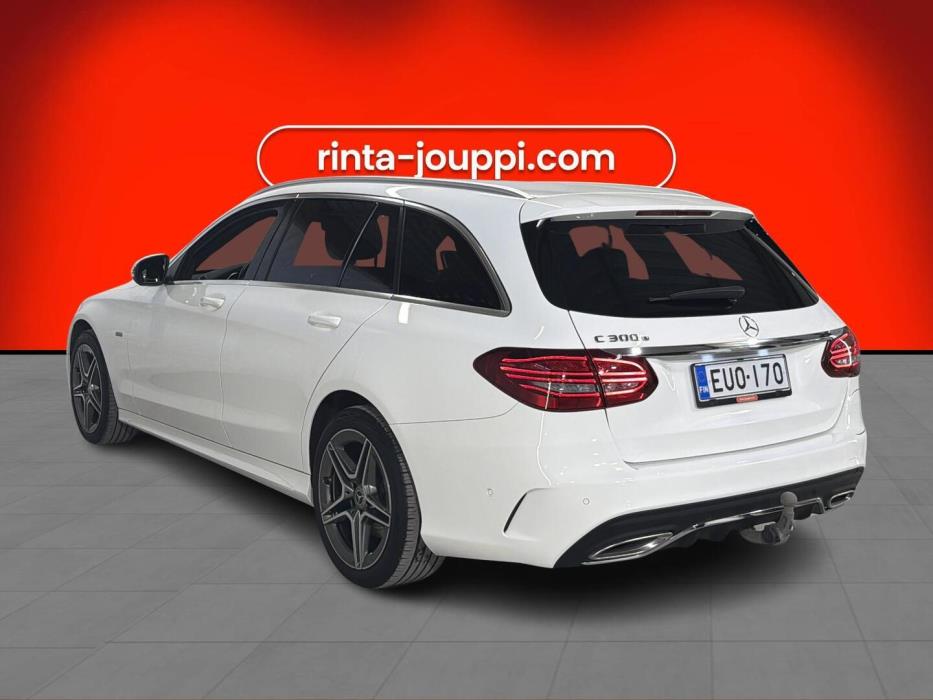 MERCEDES-BENZ C 2020