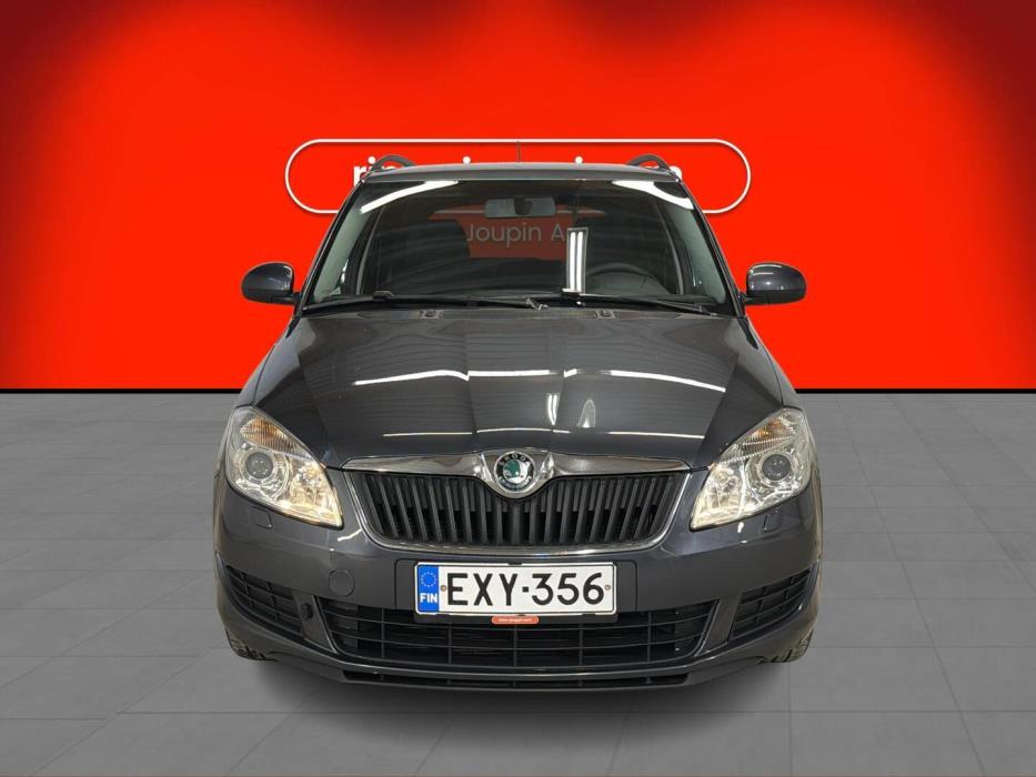 SKODA Fabia 2012