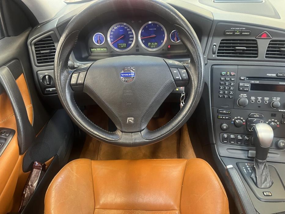 VOLVO S60 2004