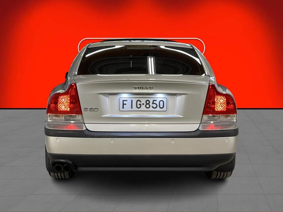 VOLVO S60 2004