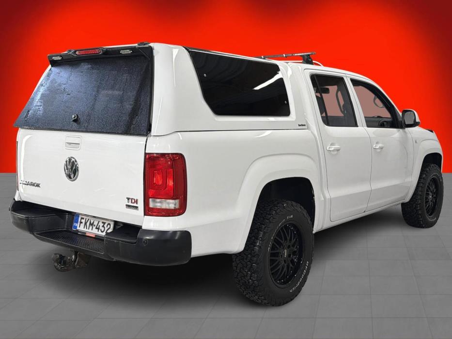 VOLKSWAGEN Amarok 2012