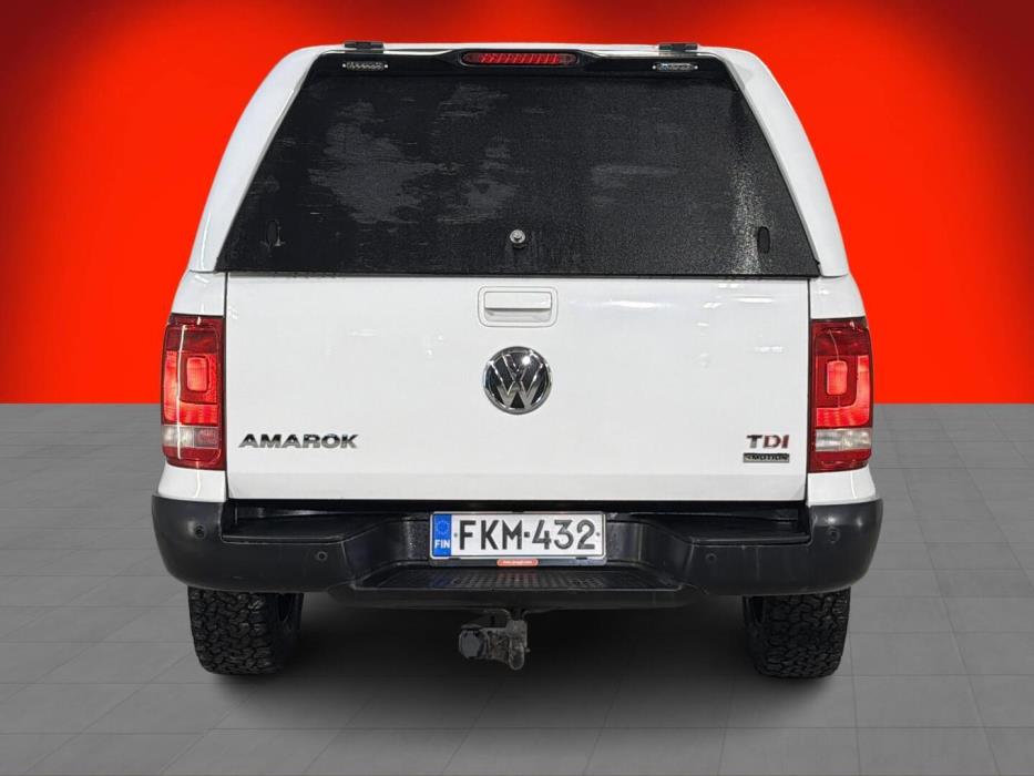 VOLKSWAGEN Amarok 2012