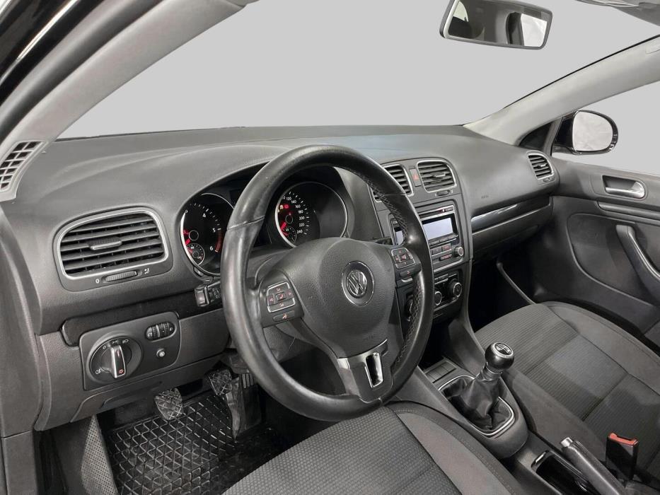 VOLKSWAGEN GOLF 2011