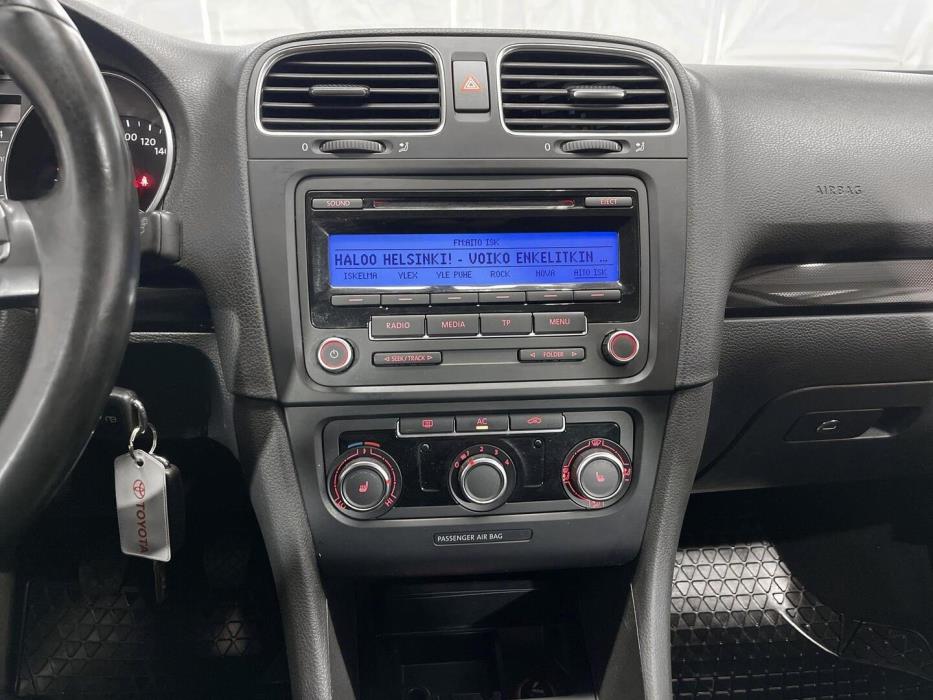 VOLKSWAGEN GOLF 2011