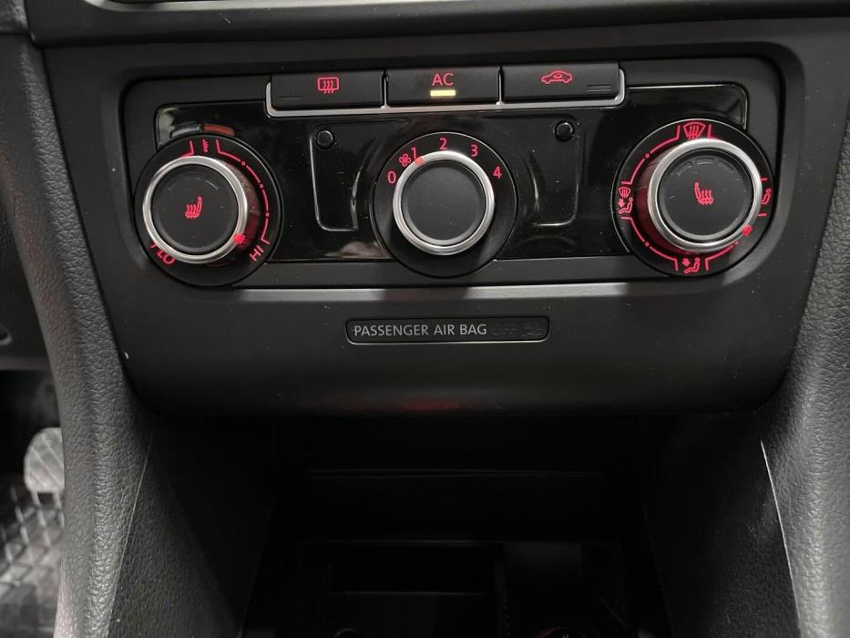VOLKSWAGEN GOLF 2011