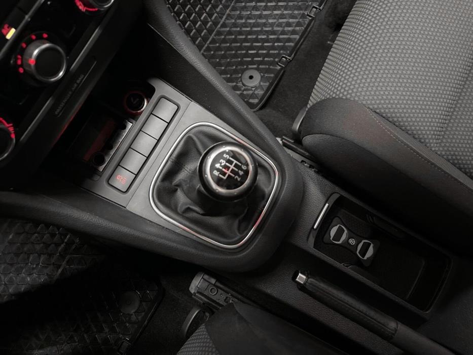 VOLKSWAGEN GOLF 2011