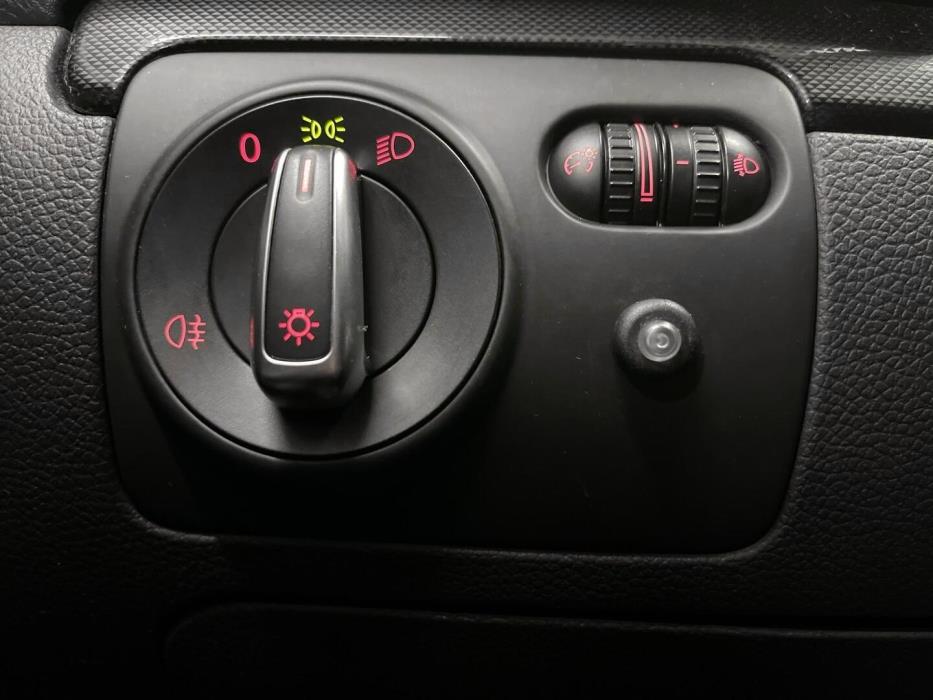 VOLKSWAGEN GOLF 2011