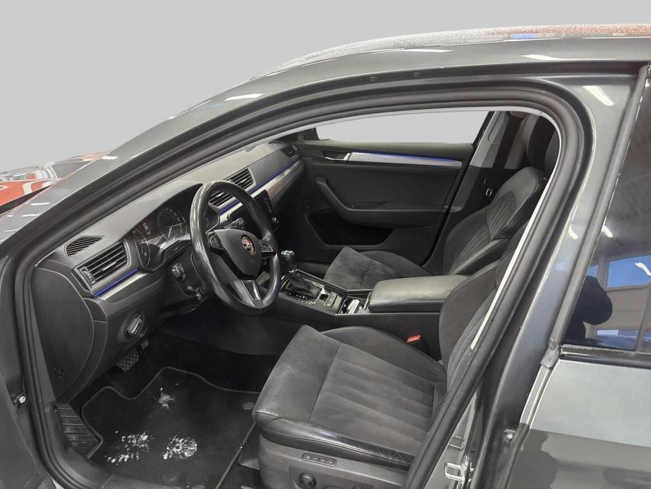 SKODA Superb 2019