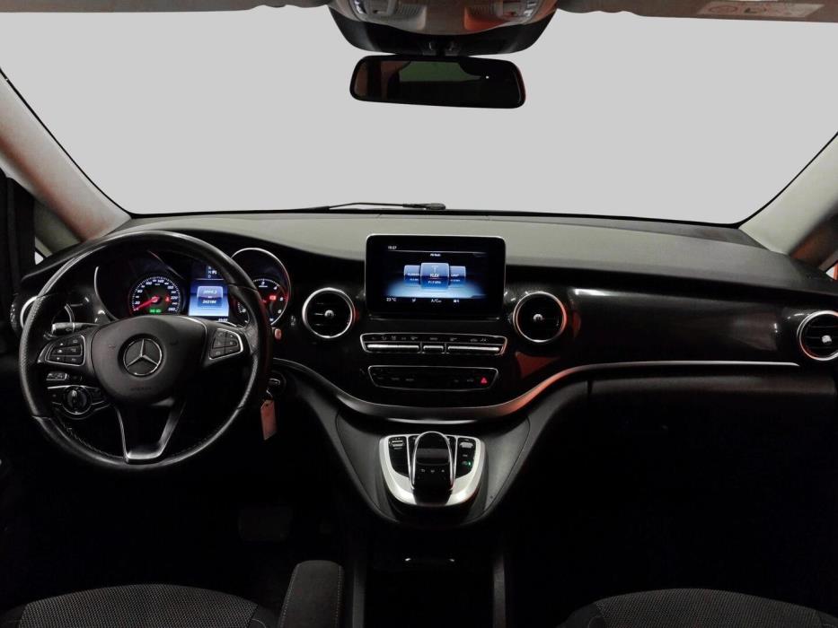 MERCEDES-BENZ V 2016
