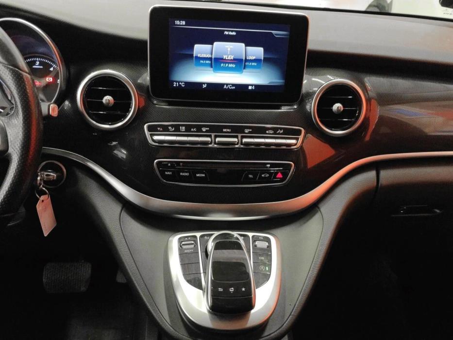 MERCEDES-BENZ V 2016