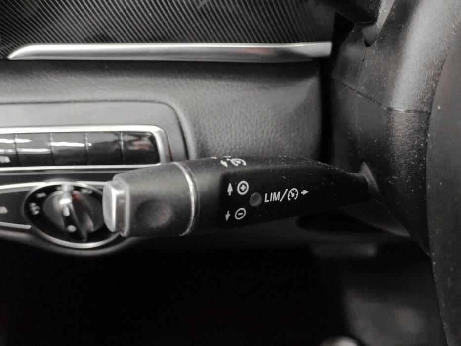 MERCEDES-BENZ V 2016