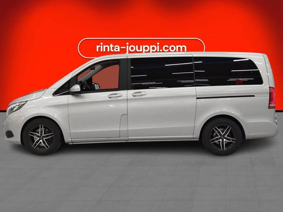 MERCEDES-BENZ V 2016