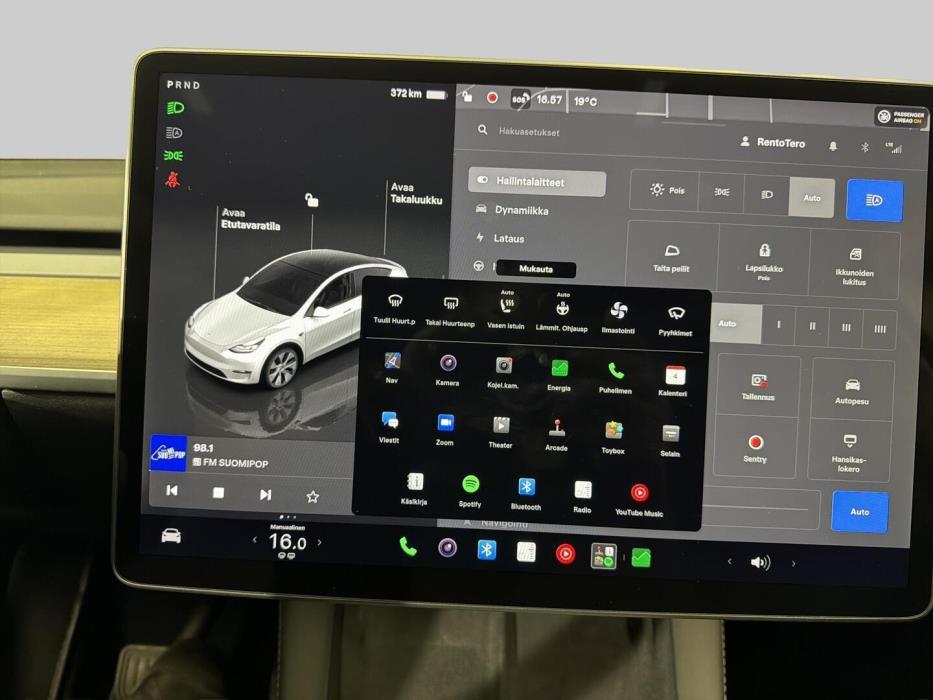 TESLA MODEL Y 2023