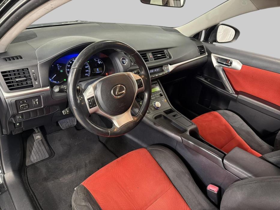 LEXUS CT 2011