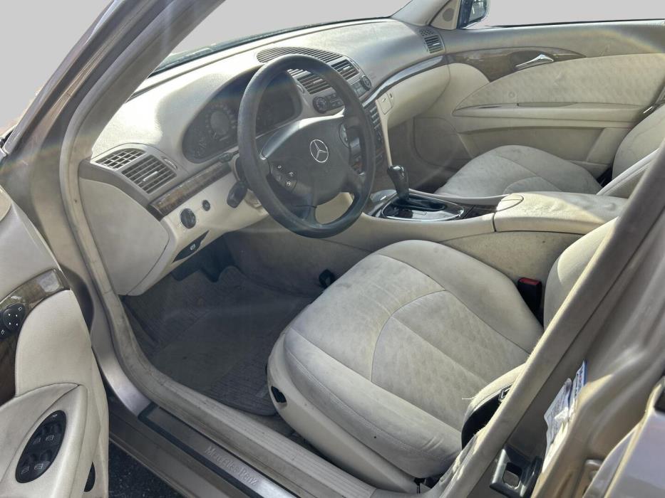 MERCEDES-BENZ E 2002