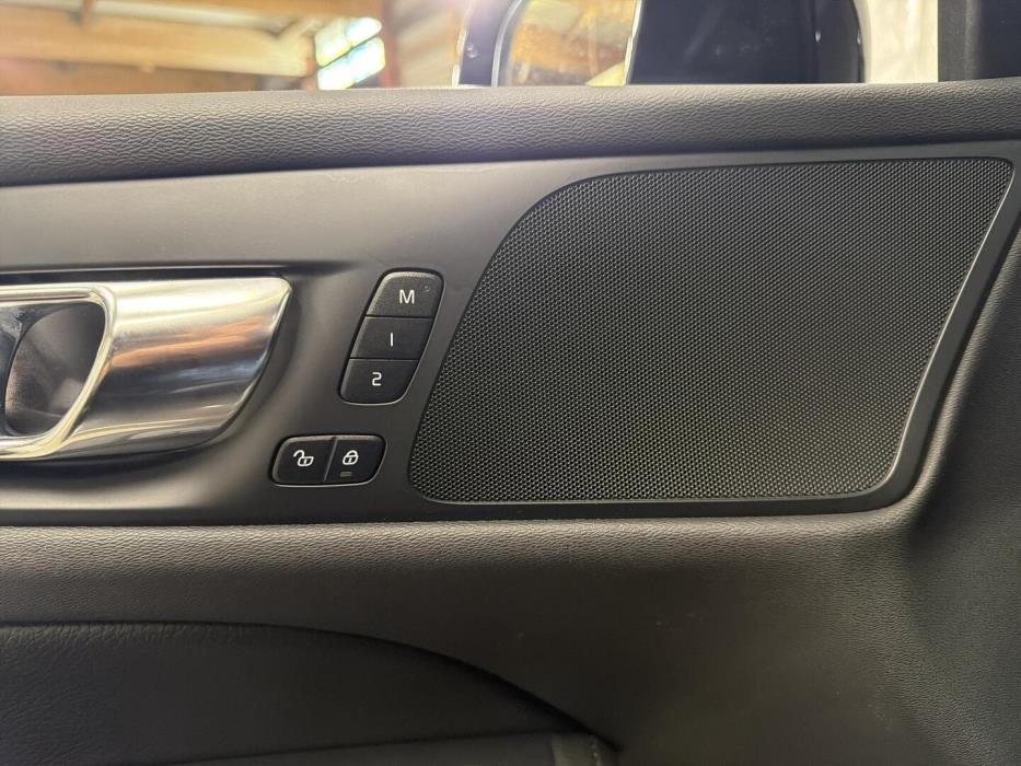 VOLVO V60 2019