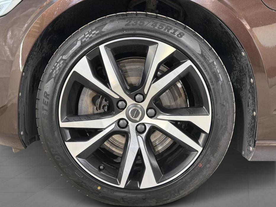VOLVO V60 2019