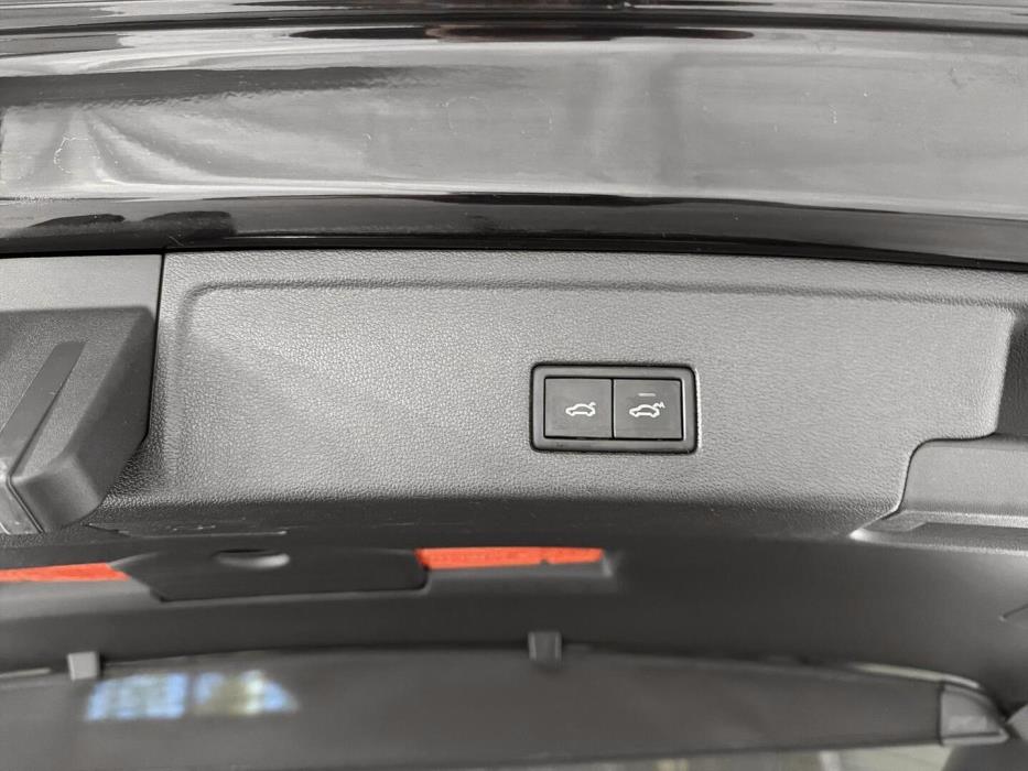 VOLKSWAGEN Touareg 2020