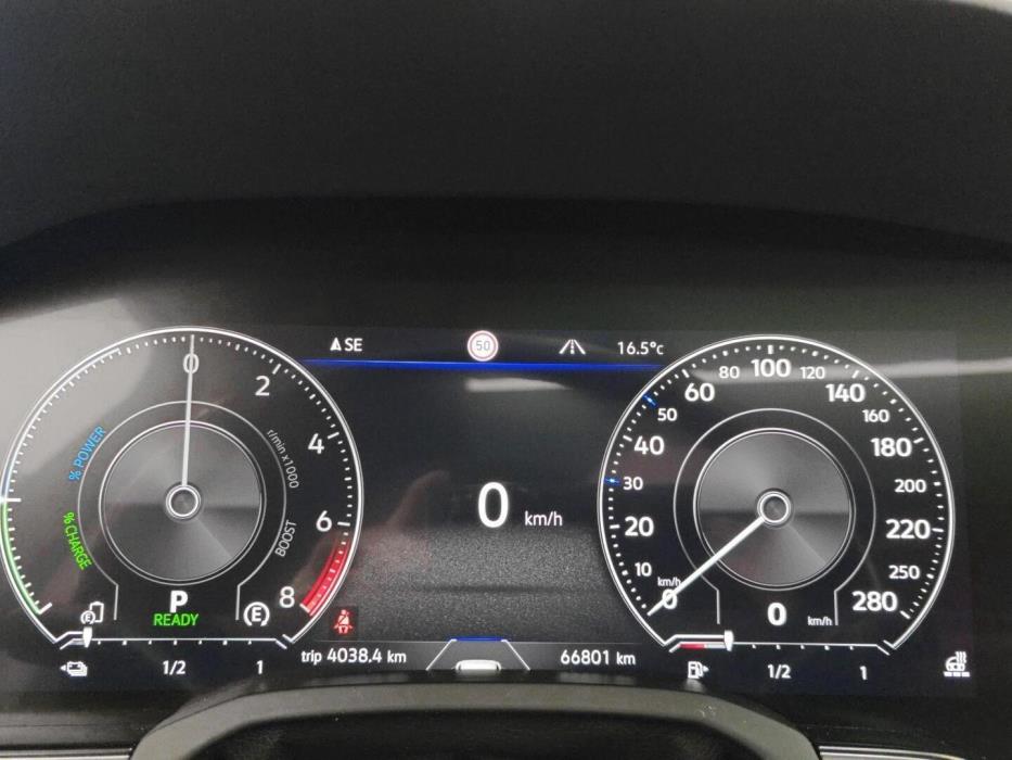 VOLKSWAGEN Touareg 2020