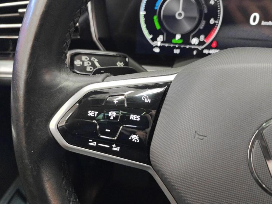 VOLKSWAGEN Touareg 2020