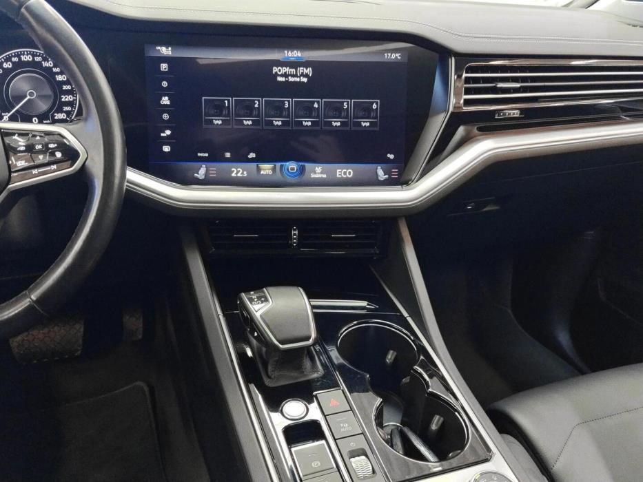 VOLKSWAGEN Touareg 2020