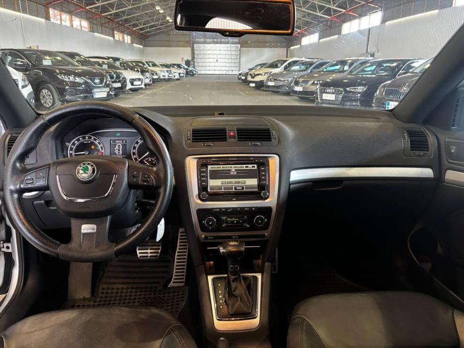 SKODA Octavia 2011