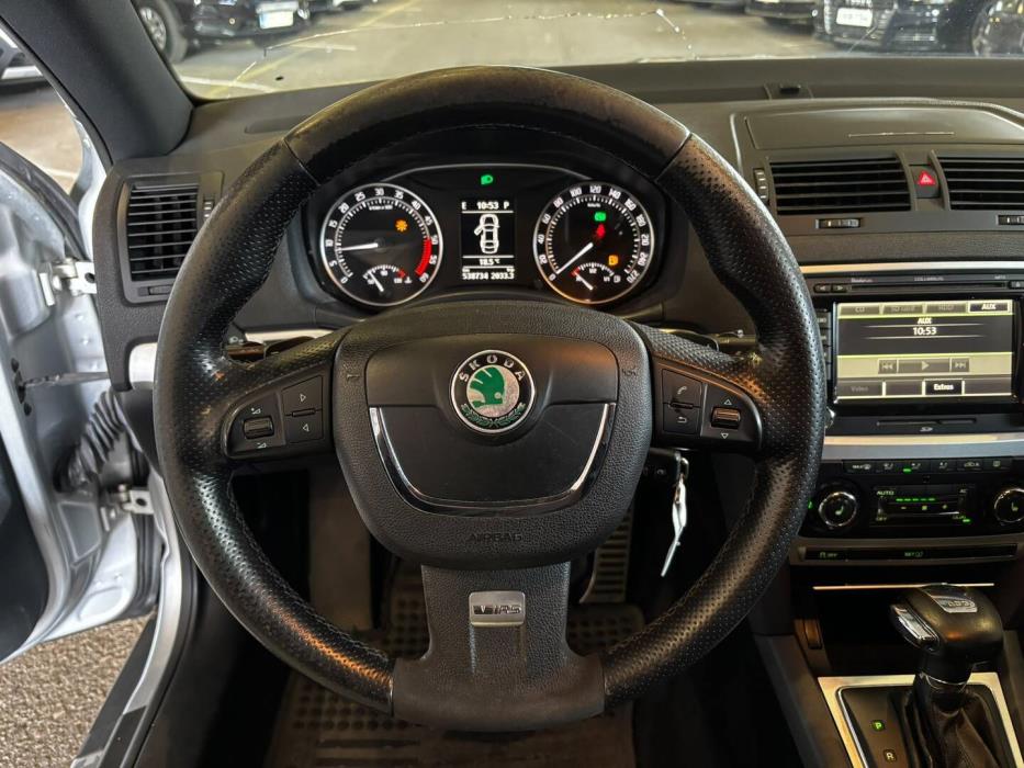 SKODA Octavia 2011