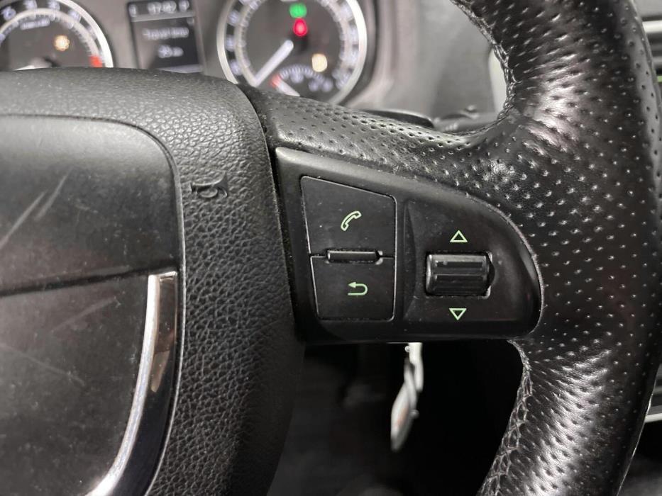 SKODA Octavia 2011