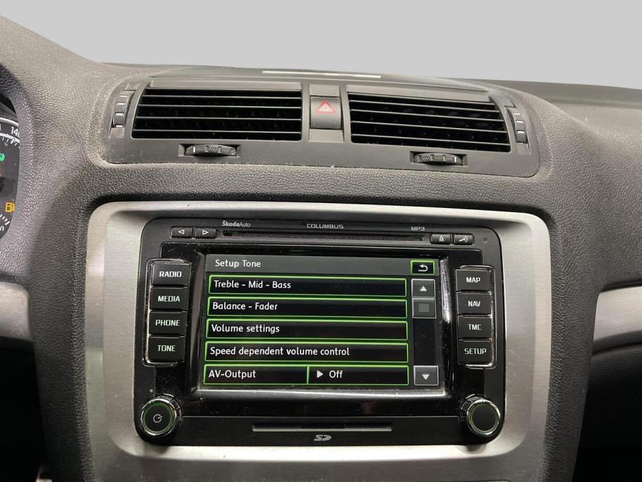 SKODA Octavia 2011