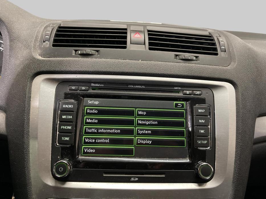 SKODA Octavia 2011