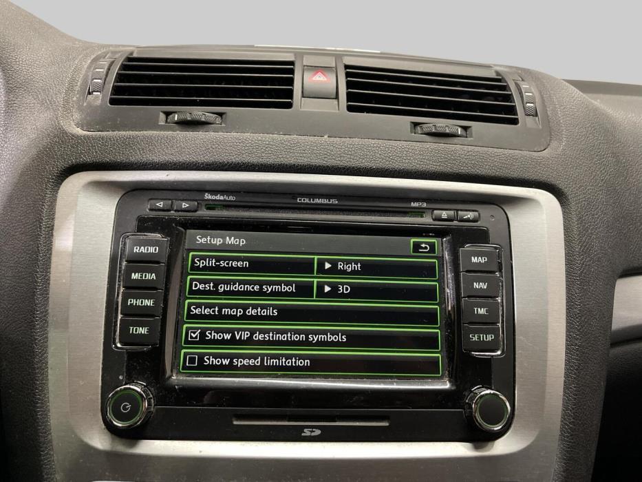 SKODA Octavia 2011