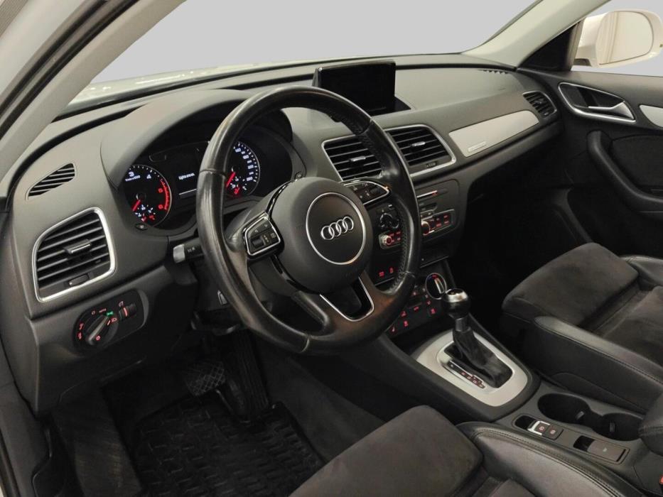 AUDI Q3 2015