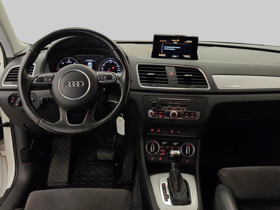 AUDI Q3 2015