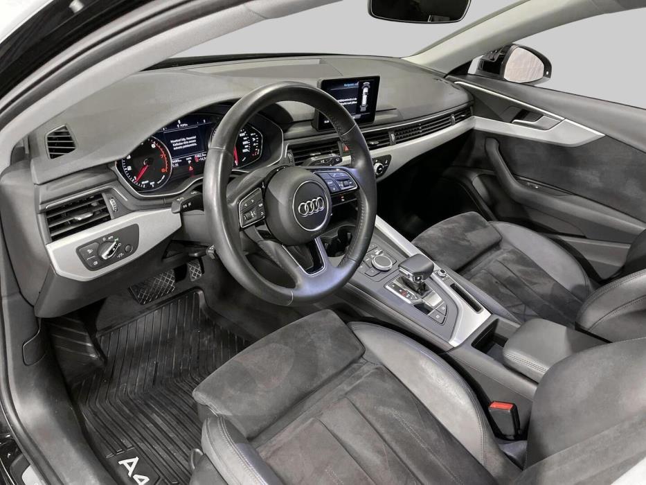 AUDI A4 2018