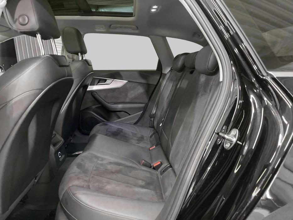 AUDI A4 2018