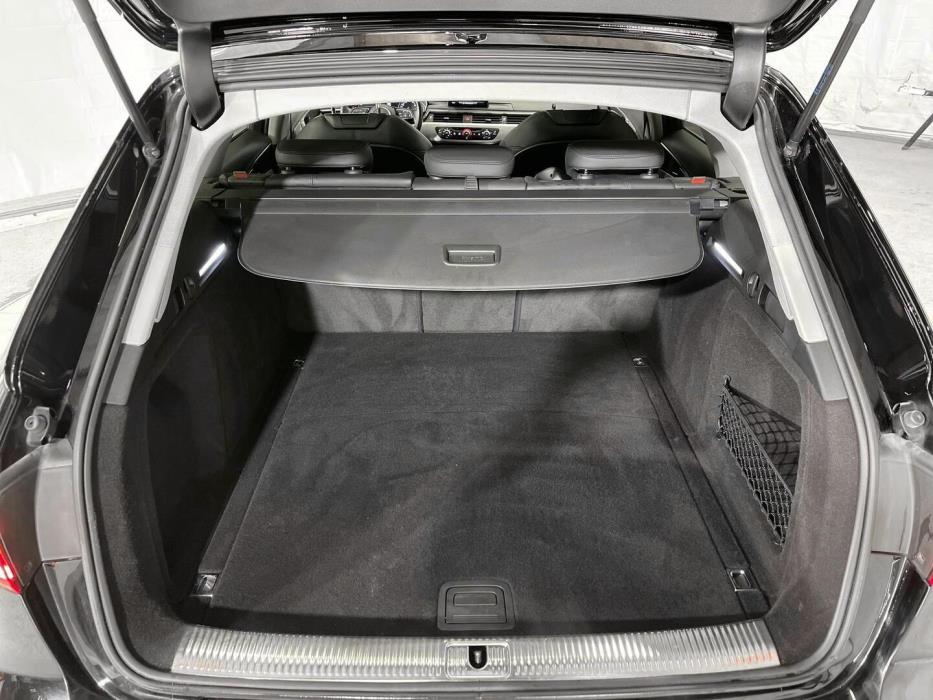 AUDI A4 2018