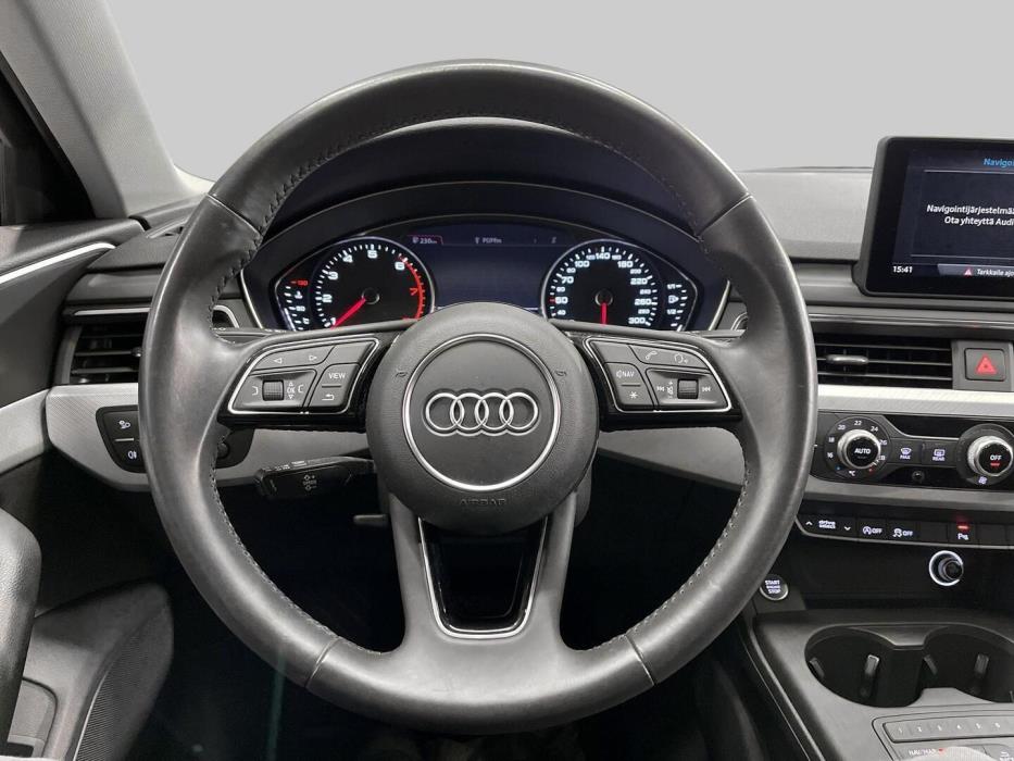 AUDI A4 2018