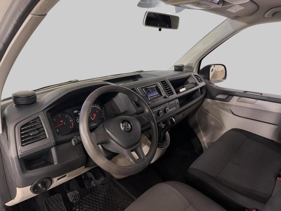 VOLKSWAGEN Transporter 2018
